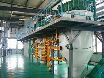 Bleaching filtration system